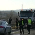 Oglasili se iz kliničkog centra o užasnom sudaru kod Umke: Primljeno 56 povređenih putnika iz dva autobusa, dvoje u teškom…