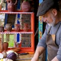 Đuveč sa svinjskim grojnikom: Tradicionalni recept sa modernim šmekom
