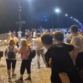 VIDEO Novosadski biciklisti posetili zgradu RTV-a: Zviždaljke i "pumpaj"