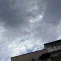 (Mapa) olujni oblaci iz Hrvatske stižu u ove delove Srbije! Na jednoj strani zemlje nevreme, na drugoj prži od ranog jutra…