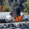 Ćacilend gori; čula se pucnjava, a potom je izbio požar