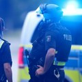 Talačka kriza u Nemačkoj: Srbin pucao na policajca, zabarikadirao se sa dvoje dece! U toku pregovori!
