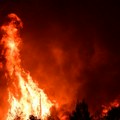 Veliki šumski požar na Eviji, desetine vatrogasaca na terenu: Počela evakuacija naselja