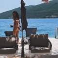 Od oblina naše najlepše glumice zastaje dah! Skinula se u bikini i pokazala savršenu liniju! Luksuz u kojem uživa ostavlja bez…
