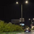 Teška saobraćajka kod isključenja za aerodrom "Nikola Tesla": Sudarila se tri vozila - pogledajte kako su razbijena (video)