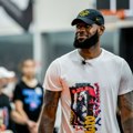LeBron pozajmio 300 miliona dolara, trošio buduću zaradu