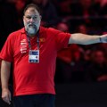 "Ako budemo ovako igrali, izgubićemo 10 razlike od Srbije!" Crna Gora pobedila, ali Dejan Savić bljuje vatru: Ako ne shvatamo…