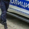 Udarcima oborio muškarca u parku u Nišu, pa mu oteo mobilni i novac