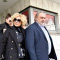 "Jedan automobil mi je samo za pijacu" Brena o svom voznom parku: "Imamo radna i paradna auta", evo šta joj Boba ne dozvoljava…