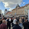 Miting SNS u Novom Sadu: Šatori, traktori i navijači na tribinama, Vučić stiže peške (FOTO/VIDEO)
