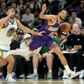 NBA: Buker zatrpao Voriorse, tripl-dabl Embida, razgoropadili se rukiji