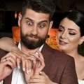 Torta na pet spratova, dve venčanice, trubači! Zavirite na venčanje Danice Krstić: Nakon duge haljine obukla minić (foto)