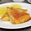 Porodica sela da se zasladi, pa ih sačekala šok-cena! U Grčkoj skupi i kolači, iznenadili se kad im je stigao račun