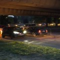 Raskrsnica kod Mosta slobode dobila alternativni izlaz, automobili našli obilaznicu Kolona na pešačkoj stazi kod Štranda…