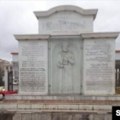 Talibani u Afganistanu obećali obnoviti statuu uzbekistanskog pjesnika