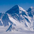 Sedam planinara poginulo u lavini u Nepalu