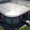 Arena ograđena žicom, postavljeni toaleti ispred ulaza: Ovako izgleda dvorana na Novom Beogradu pred skup naprednjaka (foto)