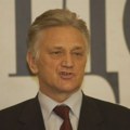 Nova: Nekadašnji načelnik Generalštaba Vojske SR Jugoslavije Momčilo Perišić pušten na slobodu