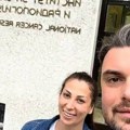 Прве слике Надежде Биљић са онкологије. Певачица са породицом на видео-позиву, раном зором ишли на хемиотерапије, сви кажу да…
