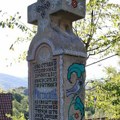 Vozač srušio spomenik herojima iz Prvog svetskog rata. Porodica Savić u šoku, uspomene nepovratno oštećene