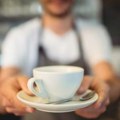 Za angažovanje radnika za posluživanje kafe Inđija izdvaja 1,7 miliona RSD