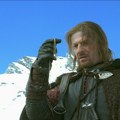 Legendarni boromir usred Knez mihailove: Šon Bin listao knjige u knjižari kao sav normalan svet, kući poneo "Na Drini…