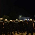 UŽIVO Protest u Novom Sadu: Zapaljena zastava SRS, policija narušila autonomiju Univerziteta