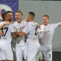 Napoli ubedljiv u Firenci, Hejludnov prvenac, Vanja branio