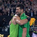 Ovo može samo Novak Đoković: U trenutku ogromne tuge prvi grlio Alkaraza i čestitao