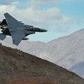 U toku potraga za pilotom SAD nakon obaranja aviona F-15: Teheran obećao nagradu, američke letelice iznad centralnog Irana