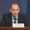 Ministar Lončar nazvao bolnicu "taksi stanicom": Ne mogu da zbrinu ni pad sa bicikle, nego sve šalju u Beograd