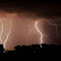 Nakon 40°c, Mostar pogodilo olujno nevreme: Pojedini delovi grada ostali bez struje