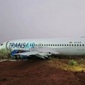 Један Боеинг 737 склизнуо с писте у Сенегалу, другом пукла гума у Турској
