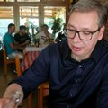 Vučić u Rudnu: Piće moje mladosti i posle sto godina jednu sam popio danas FOTO