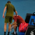 Ništa od spektakla! Janik Siner zbog povrede završio meč ranije nego što je trebalo