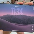 Da li iPhone Duo ima vidljiv pregib ekrana, prvi utisak je da ga vrlo vešto skriva