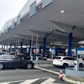 Velika gužva na izlazu iz Srbije: Na dva prelaza putnička vozila čekaju 4 sata