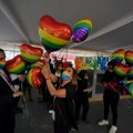 Žene u Ukrajini održale simbolično venčanje da ukažu na kršenje LGBT prava