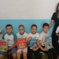 Grad Niš donirao 35 kompleta knjiga za osnovce sa Kosova i Metohije