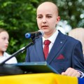 "Ponosni smo na sve što jesi" Dečak iz Gračanice pobedio leukemiju, pa postao učenik generacije