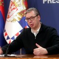 Vučić preti procesima zbog priče o zvučnom topu