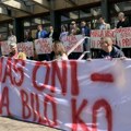 Ne smemo gledati i ćutati