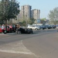 Auto nakon sudara leteo 30 metara i pao na krov, devojka izašla iz vozila bez ogrebotine Udes na Novom Beogradu
