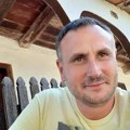 „Deset meseci te trpim“: Načelnik PU Zaječar zapretio novinaru pa ga odgurnuo