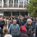 "Šta je nama Jovina giimnazija?": Marija Vasić obratila se na skupu ispred Mašinske, nakon puštanja na slobodu (VIDEO)