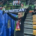(VIDEO) Navijač Bosne dočekao Zvezdu šalom Partizana