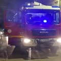 Požar u centru Zrenjanina: Vatra izbila u zgradi, vatrogasci na terenu (video)