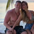 Ljube se na plaži! Jelena i Sloba Radanović se oglasili sa romantičnog putovanja: "Ja ne znam nikog boljeg od tebe"