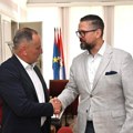 Juhas primio u oproštajnu posetu ambasadora Mađarske Jožefa Mađara
