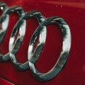 (Foto) Ponavljao razred u srednjoj, pa seo u kola od 220.000 evra: "Napokon mali gradski auto"! "Ćaletov sin" ponovo šokira po…